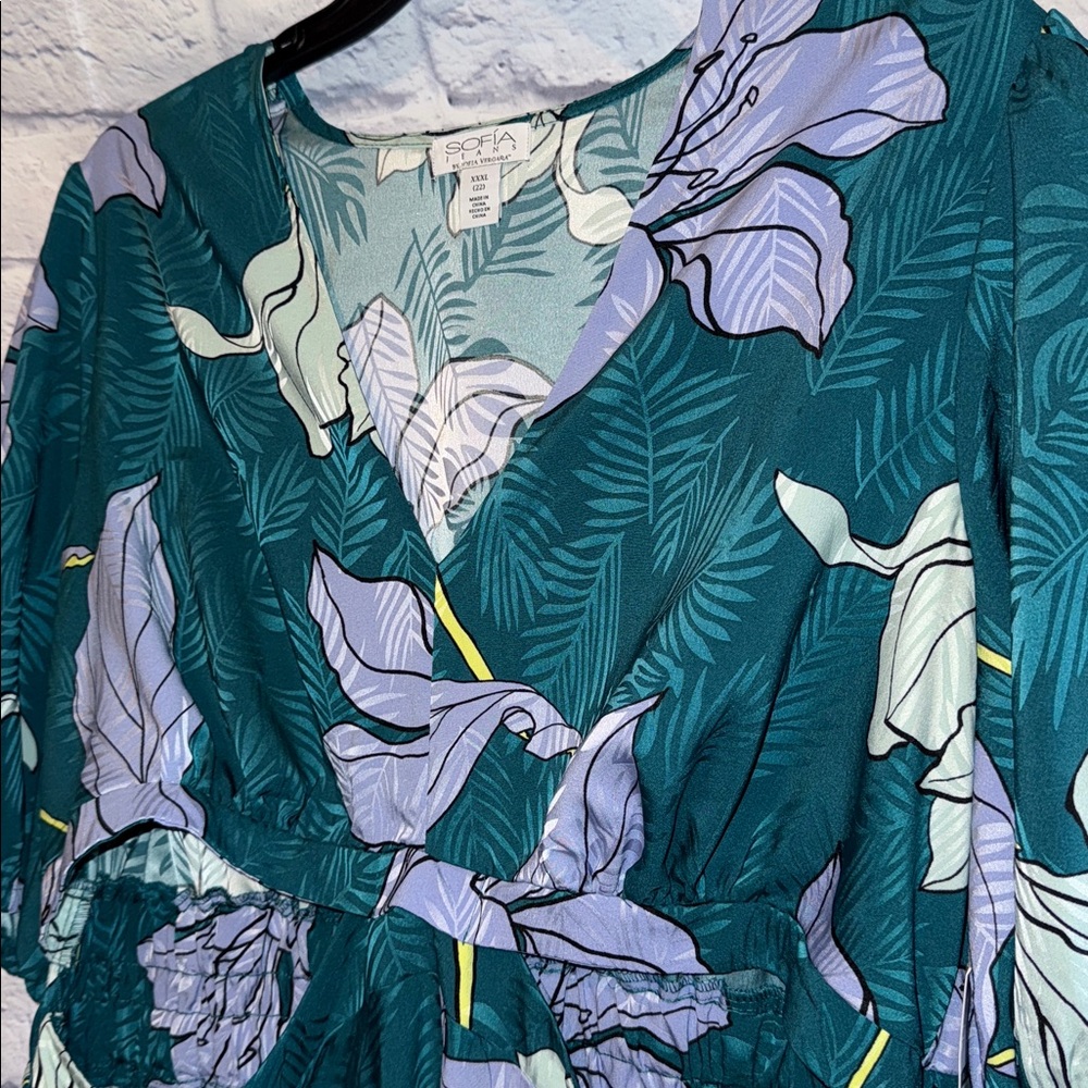 Sofia by Sofia Vergara Teal & Purple Floral Dress XXXL with waist line cut outs